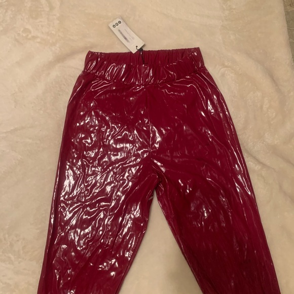 Burgundy elastic pants for women - Picture 2 of 5